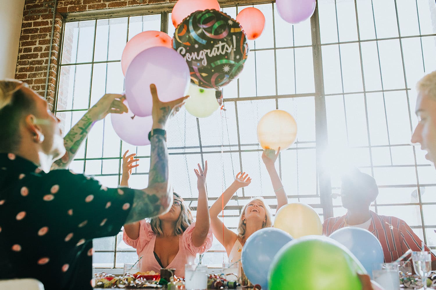 foto de personas en una fiesta profesional